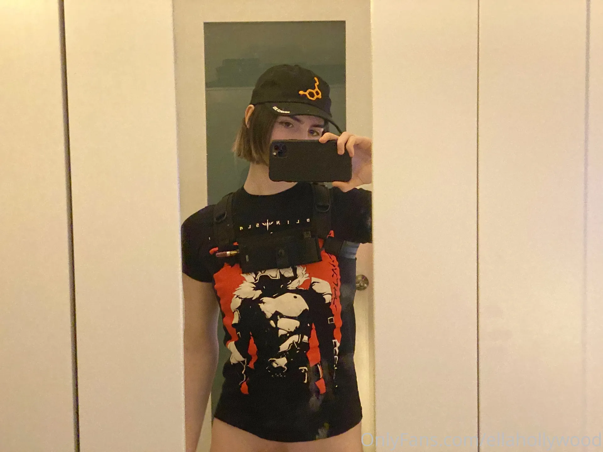 Ella Hollywood camshow