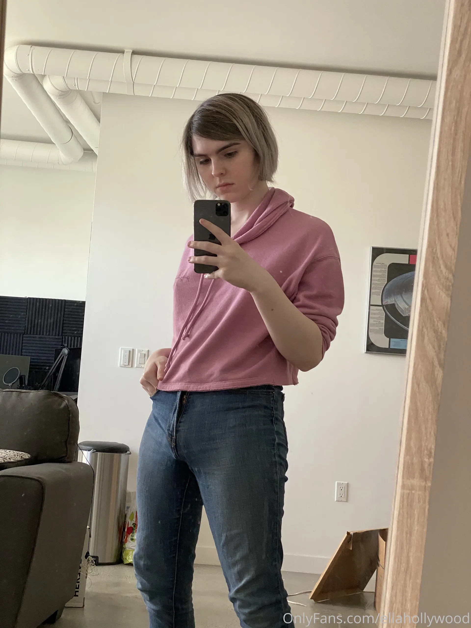 Ella Hollywood camshow