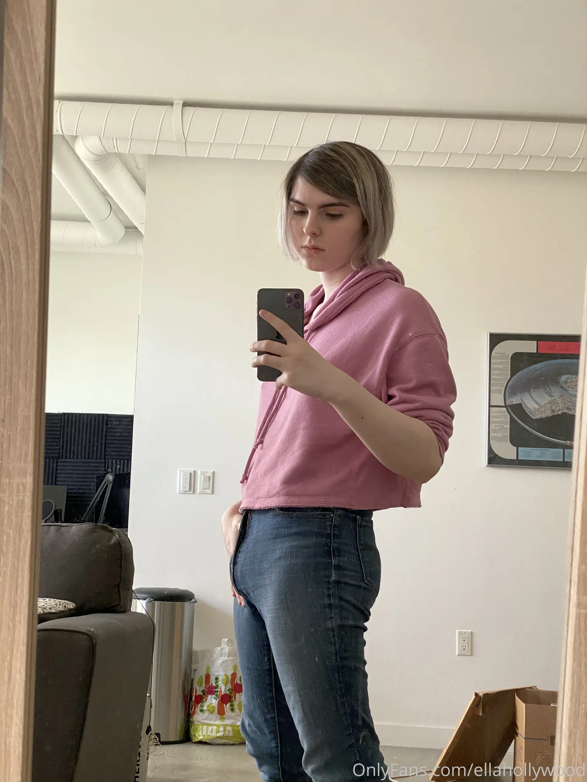 Ella Hollywood camshow