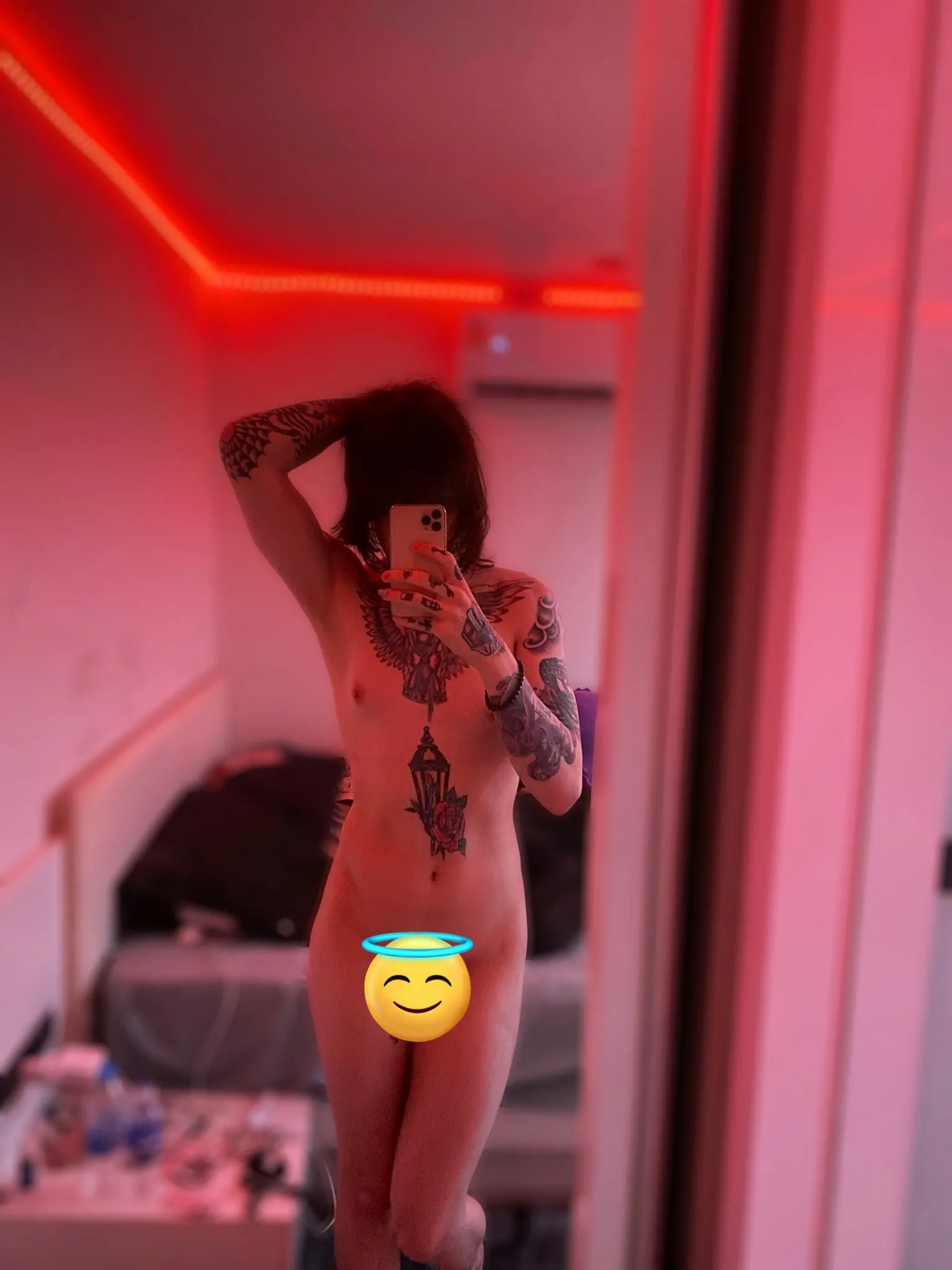 femboy.harpi camshow