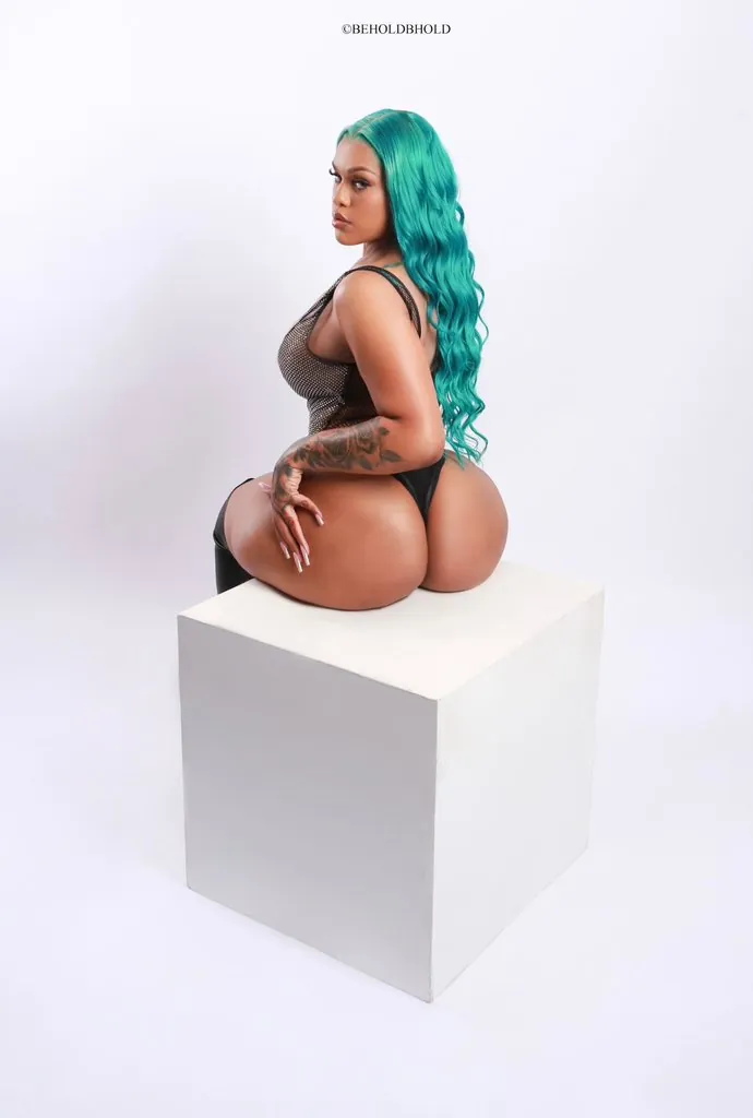 Sannii camshow
