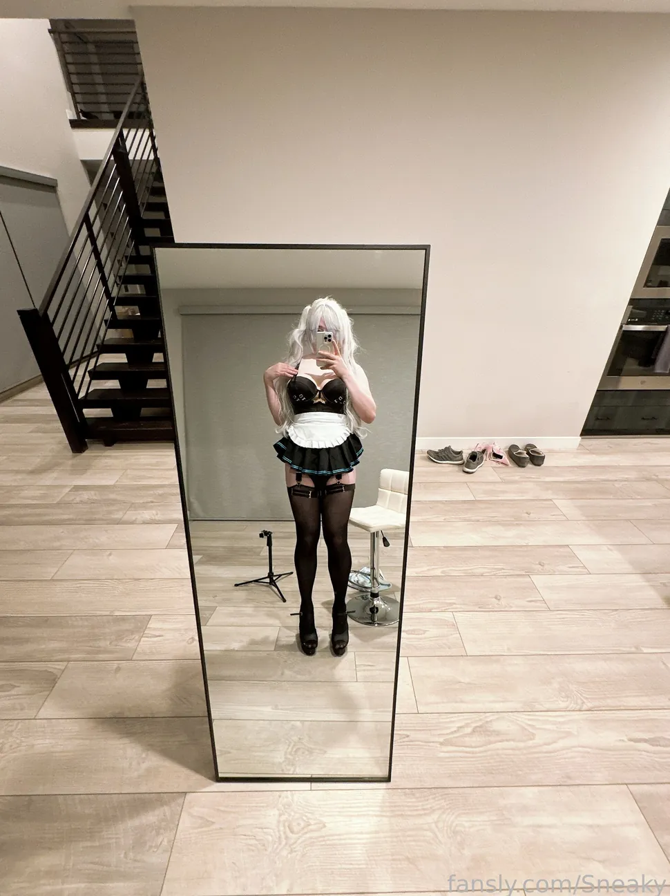 Sneaky camshow