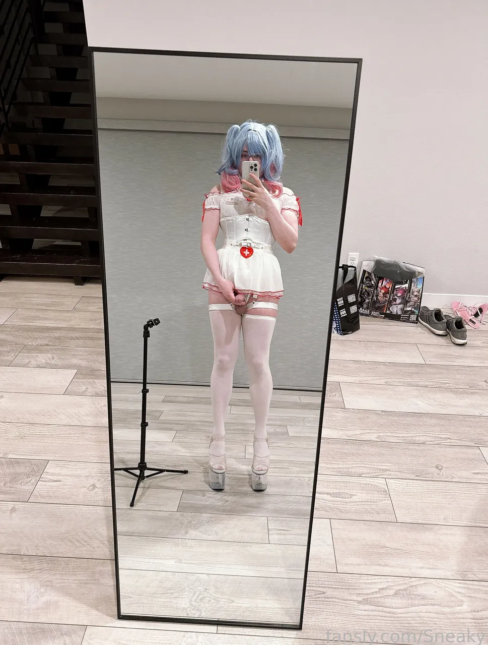 Sneaky camshow