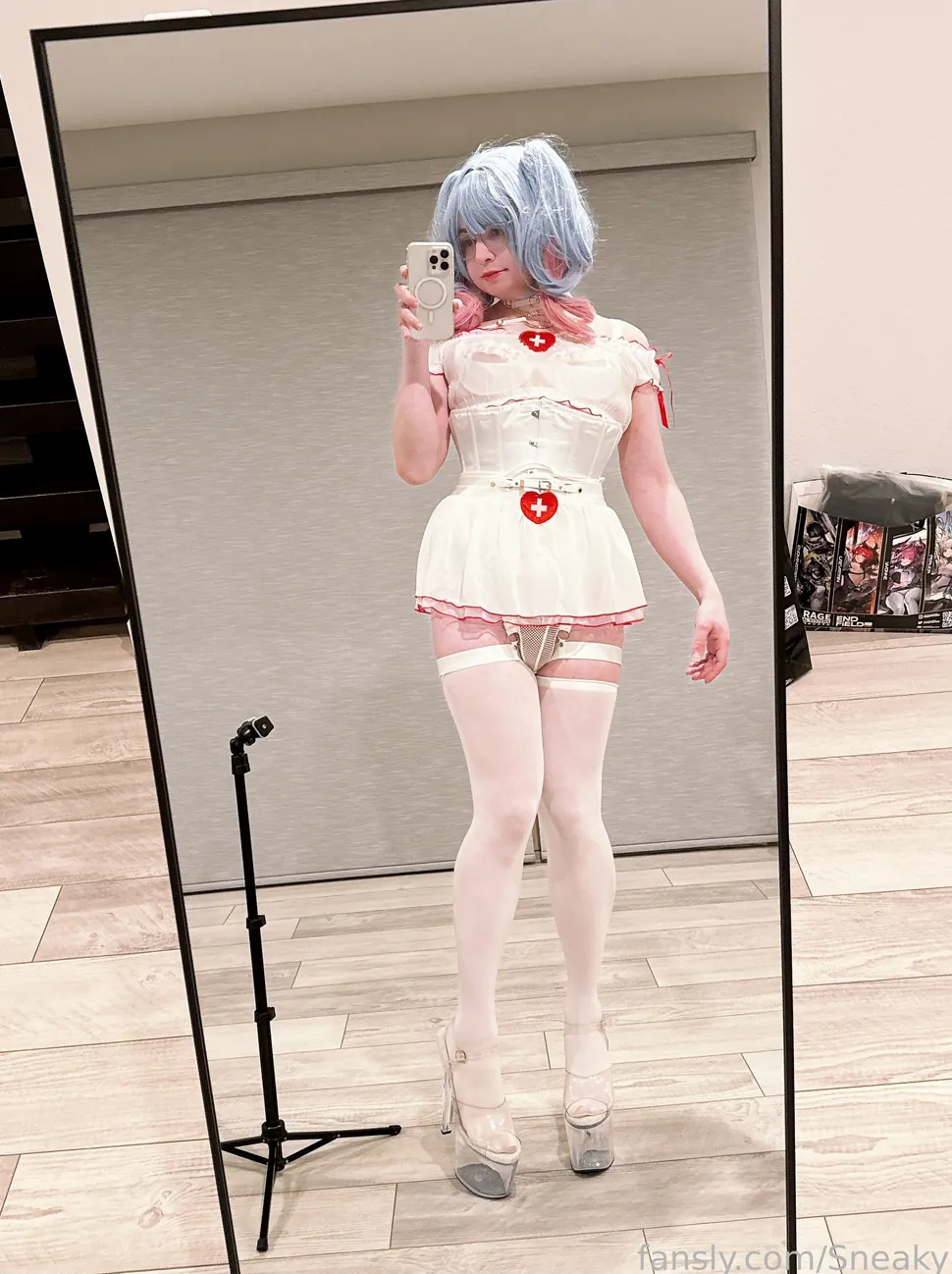 Sneaky camshow