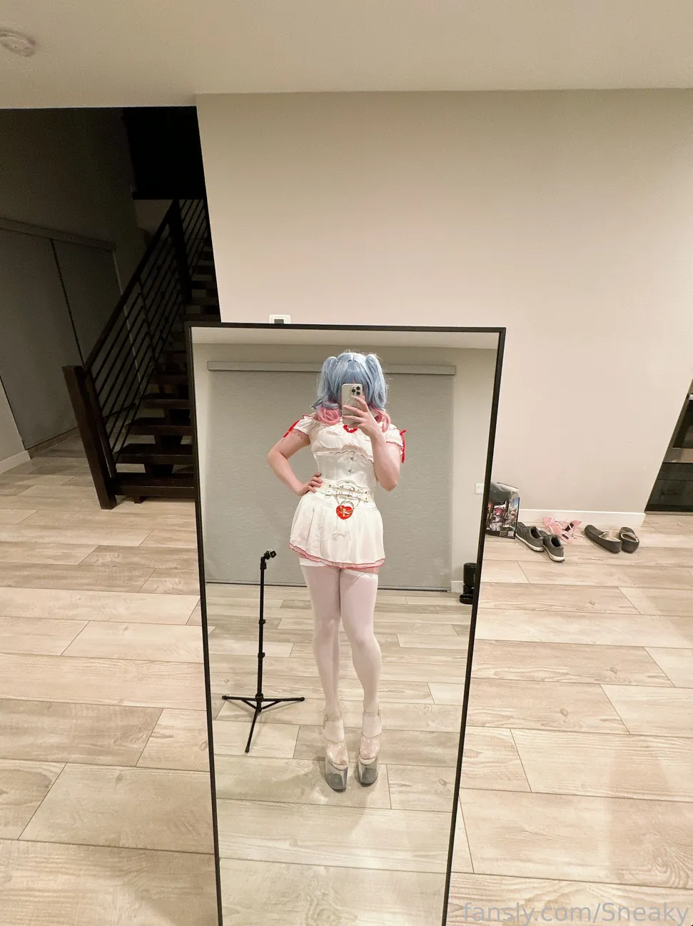 Sneaky camshow