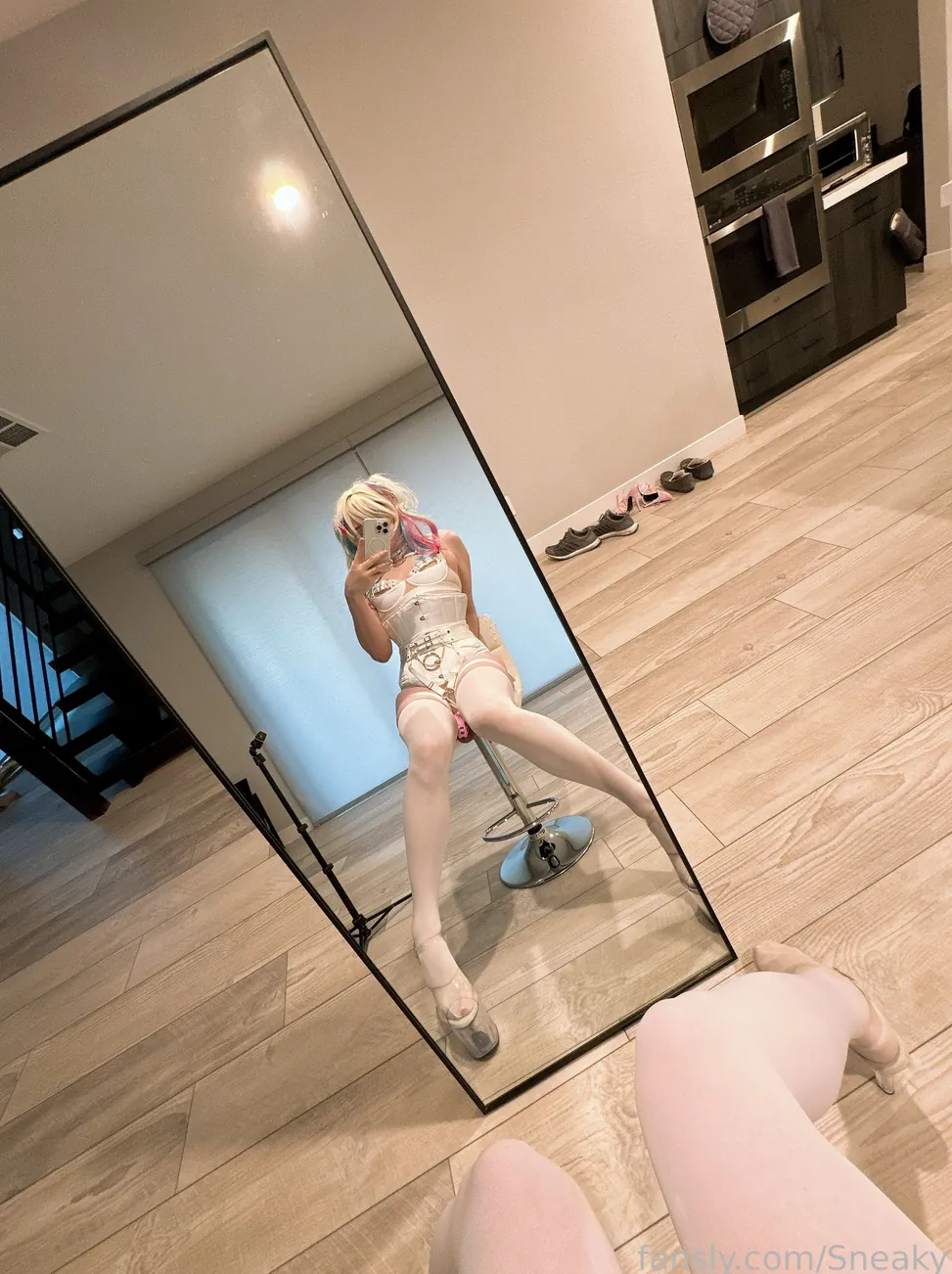Sneaky camshow