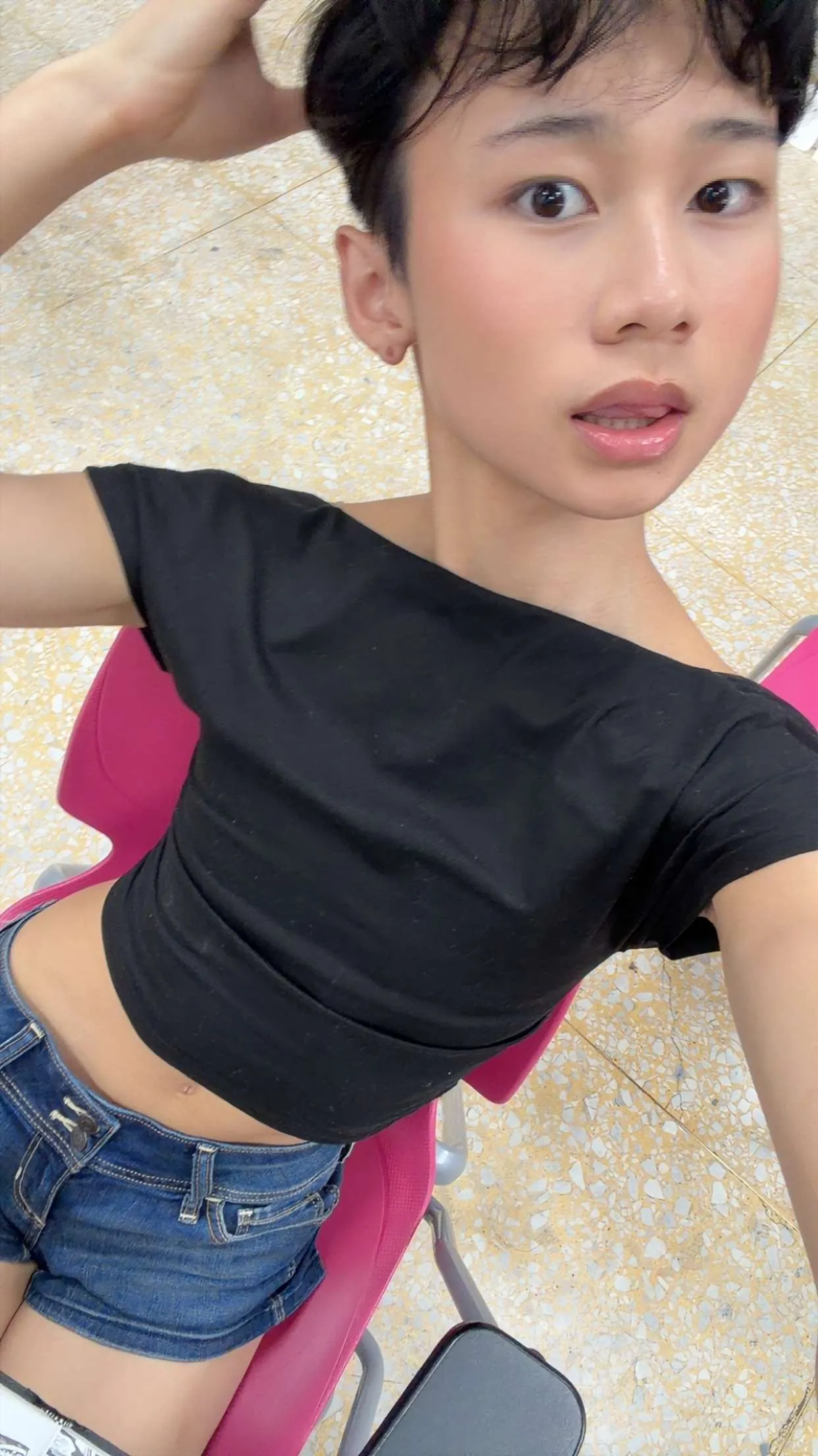 Tinglun Su camshow