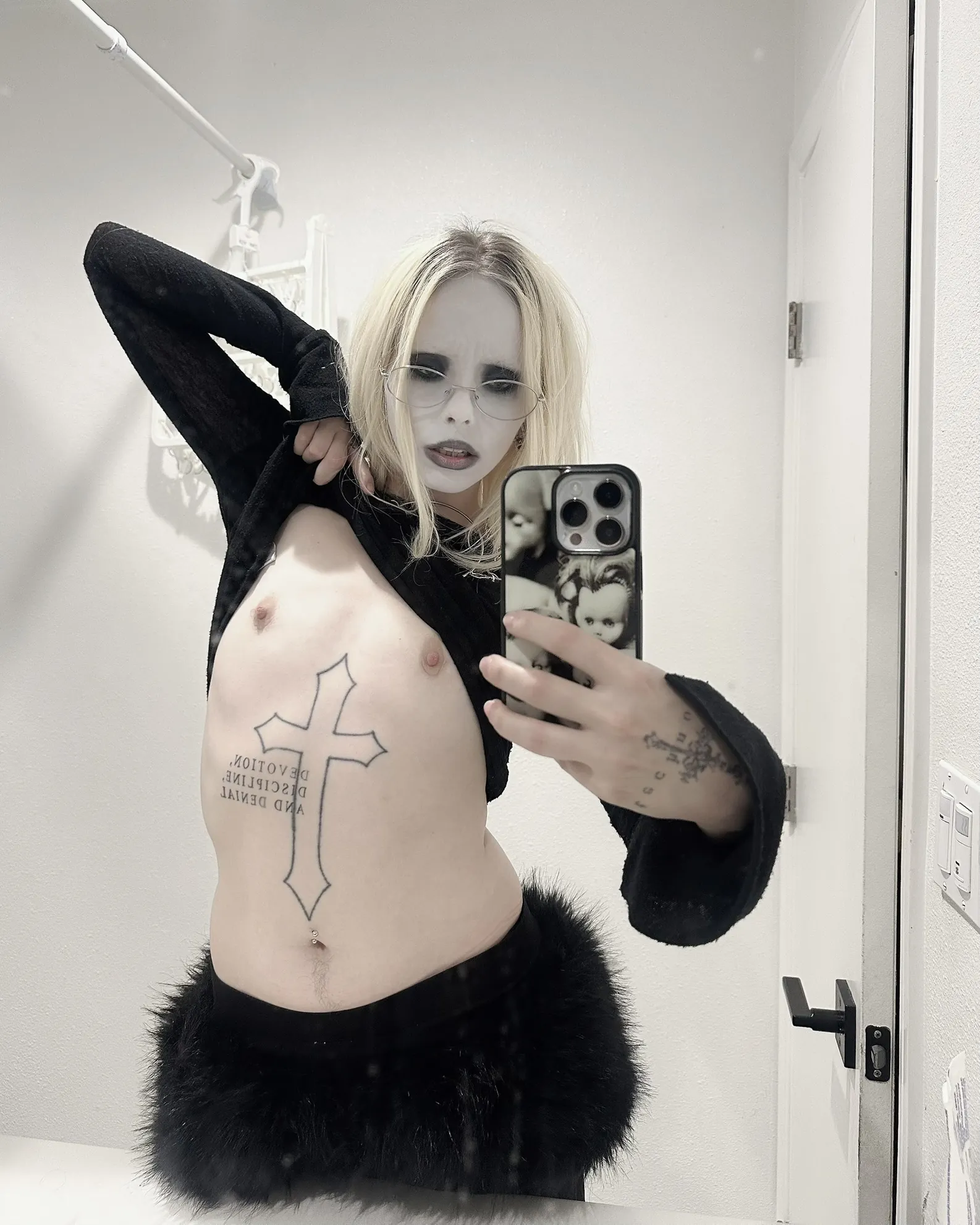 vampyr4u nude — trans cam videos