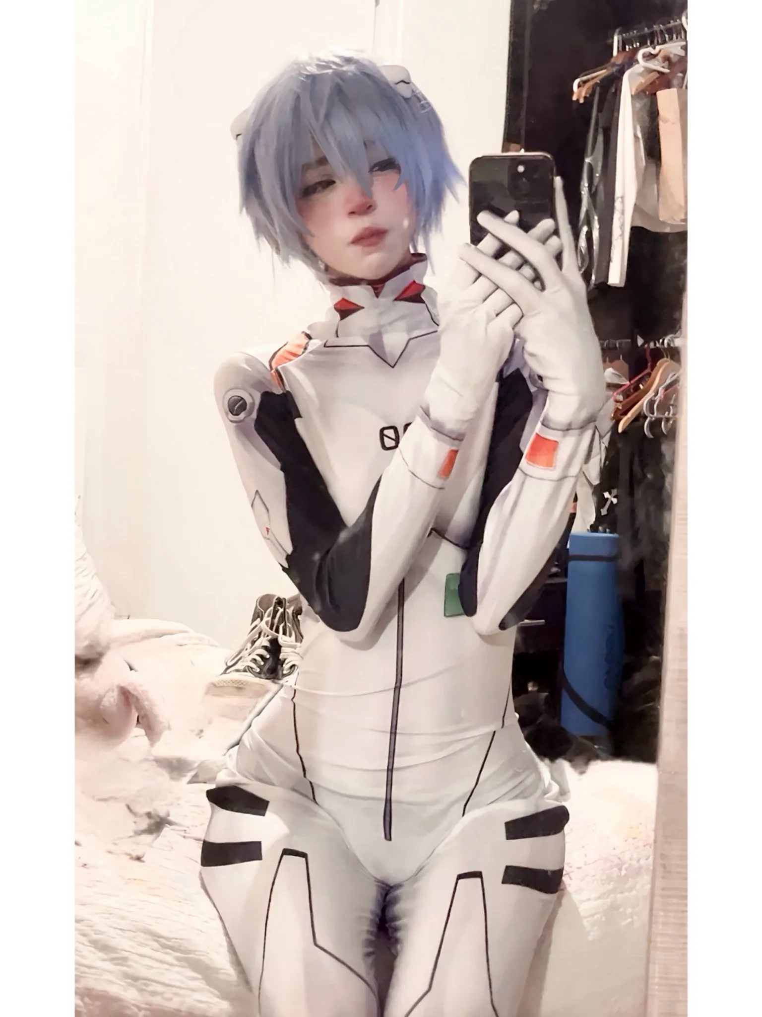 1creppy camshow