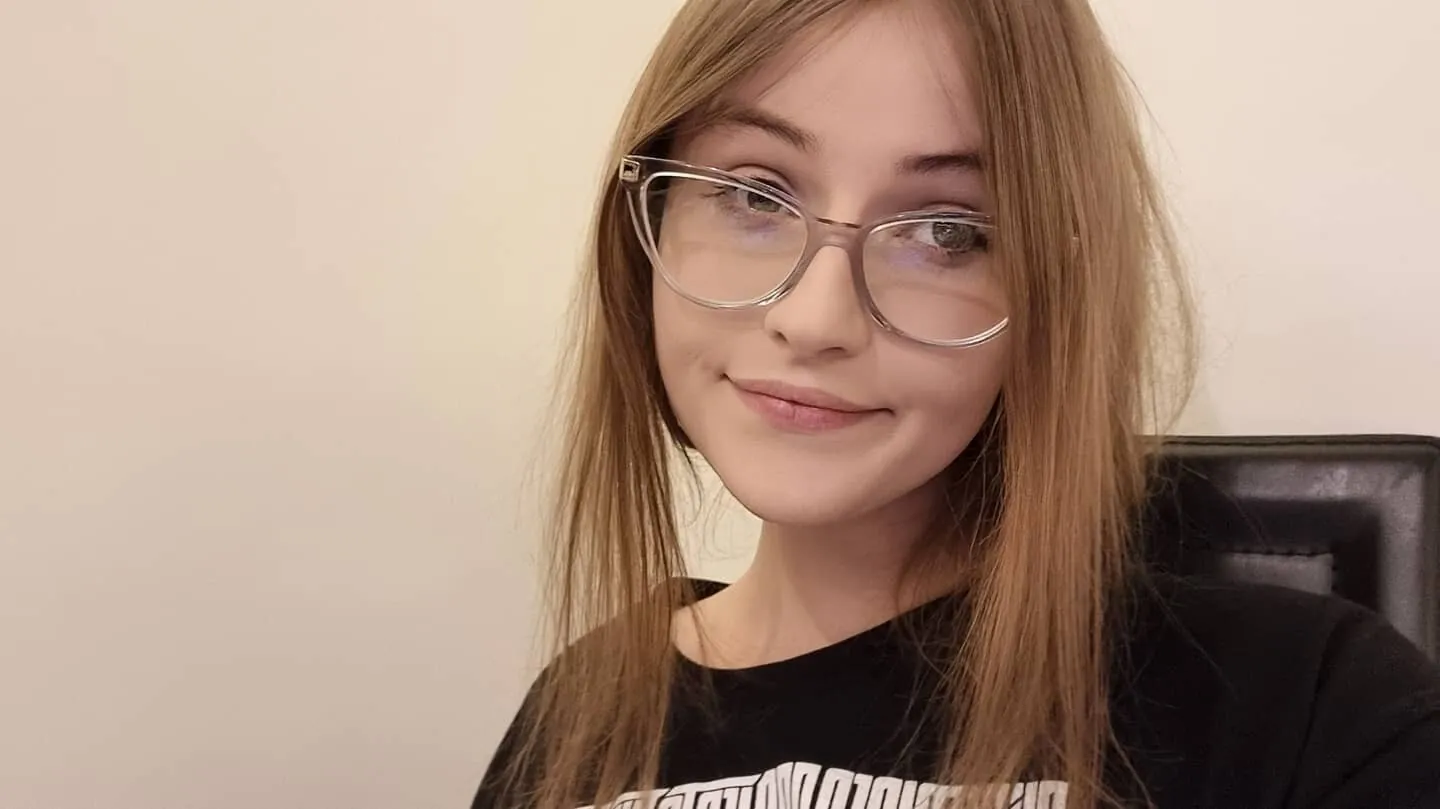 Evie — trans nudes & leaks