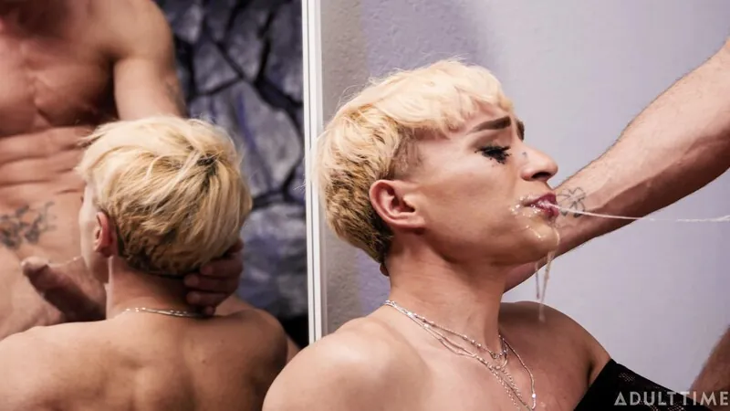 Femboyish camshow