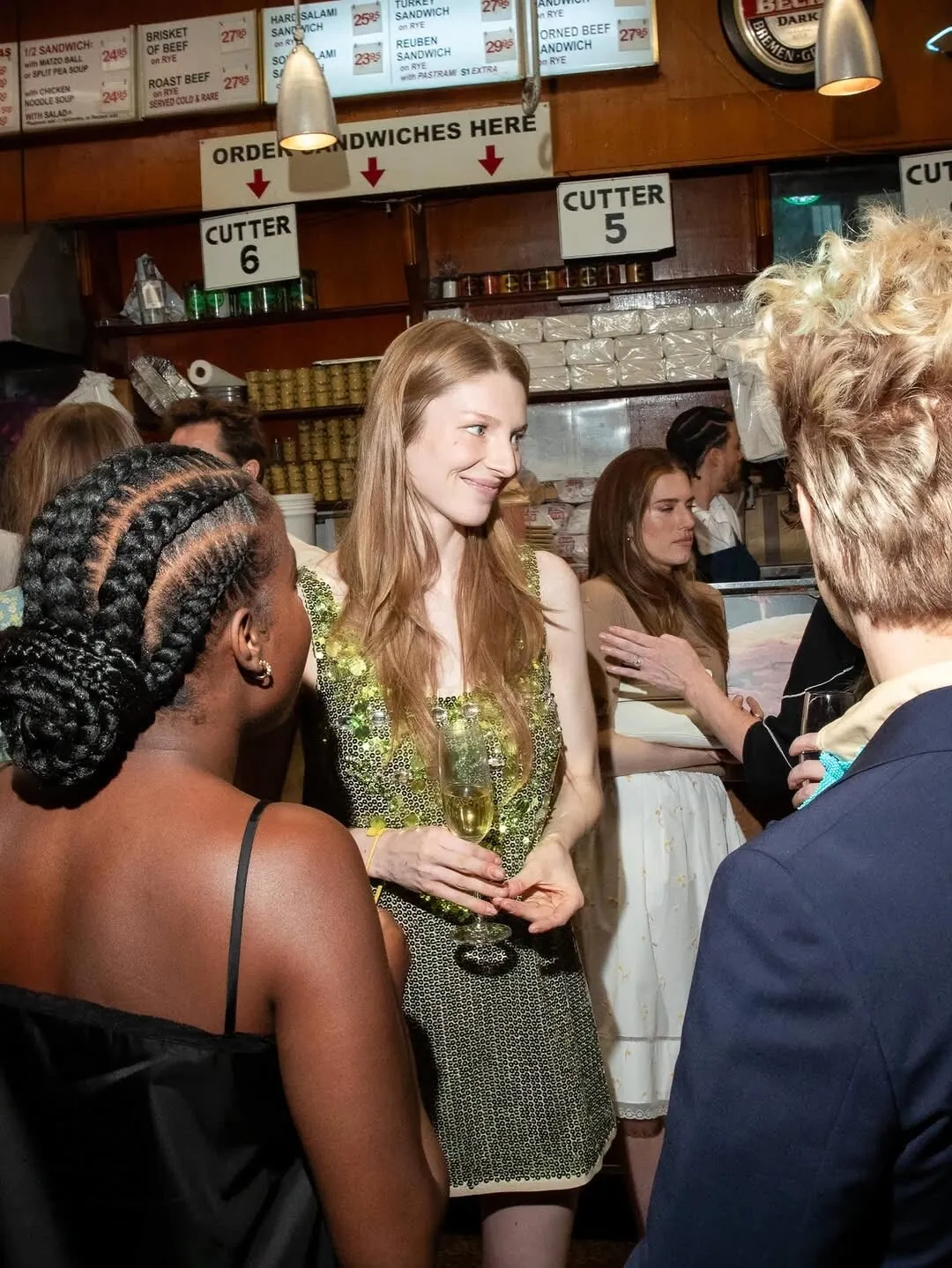 Hunter Schafer camshow