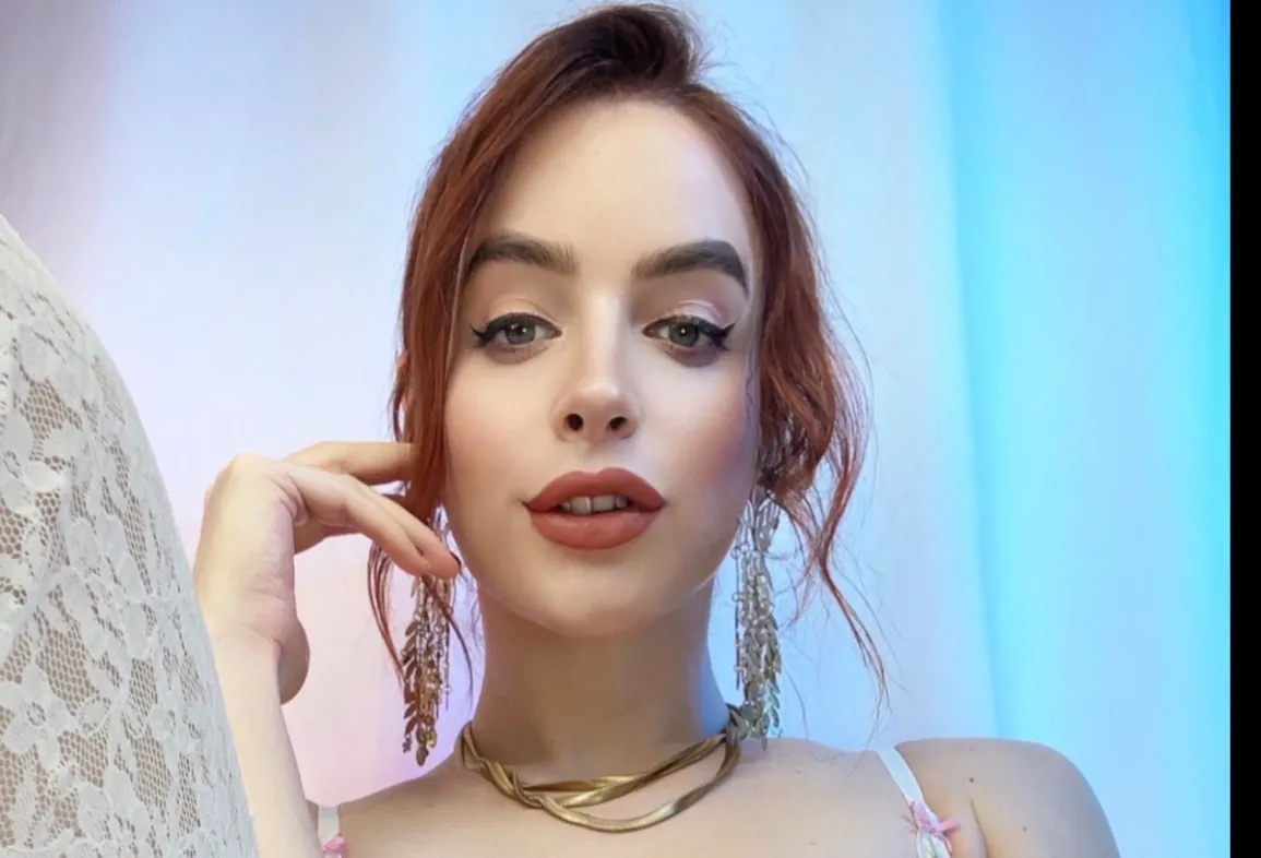 Janie Blade camshow