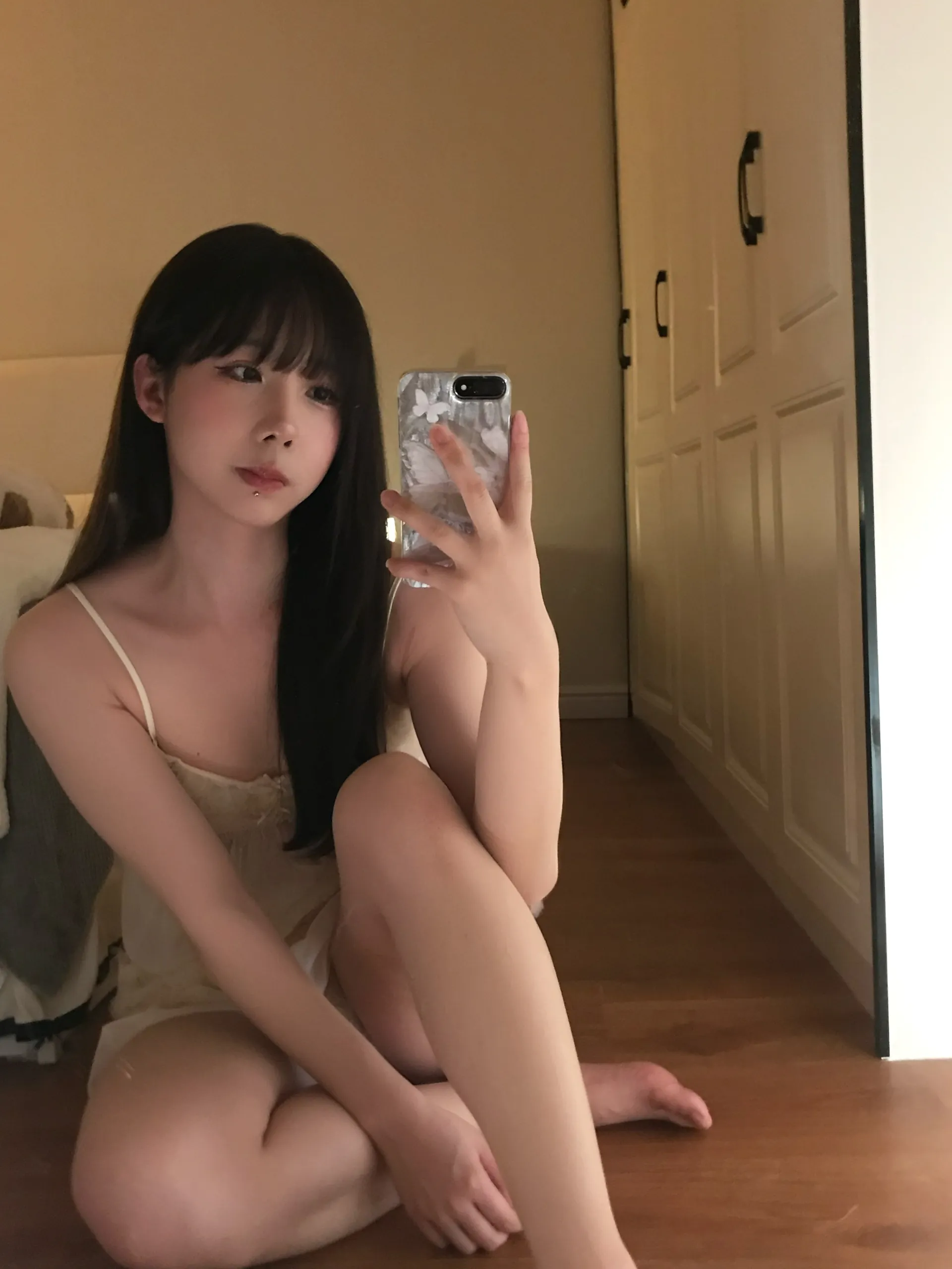 shiliuyelei camshow