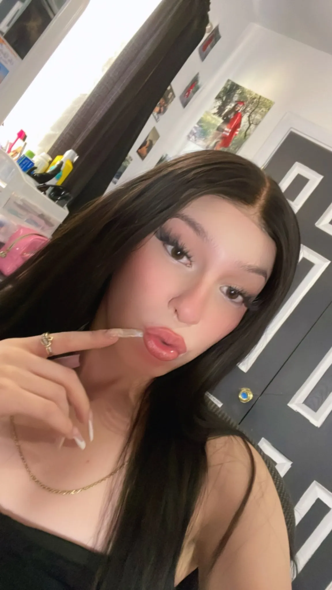 Tbaddie19 camshow