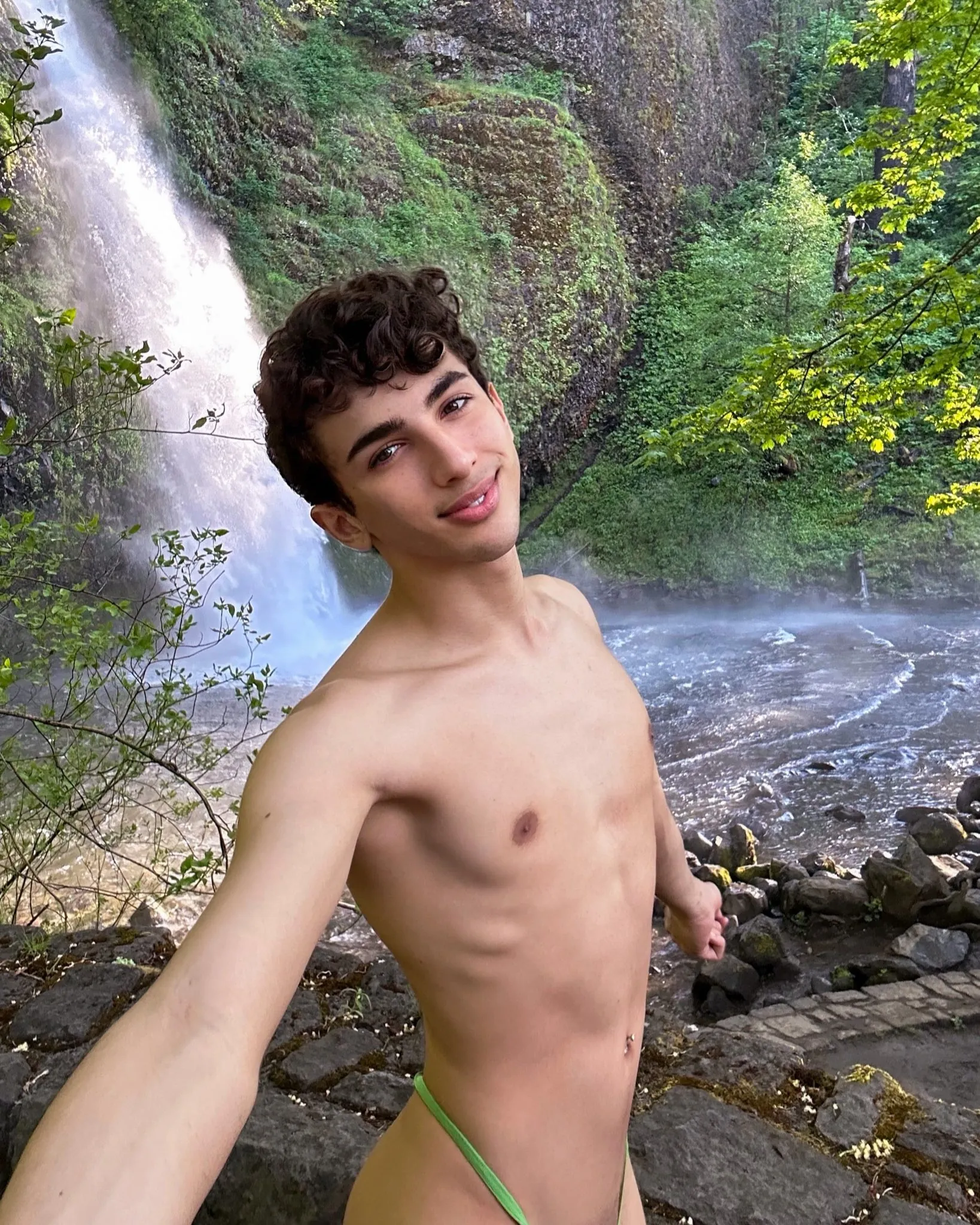 Alex Fox camshow