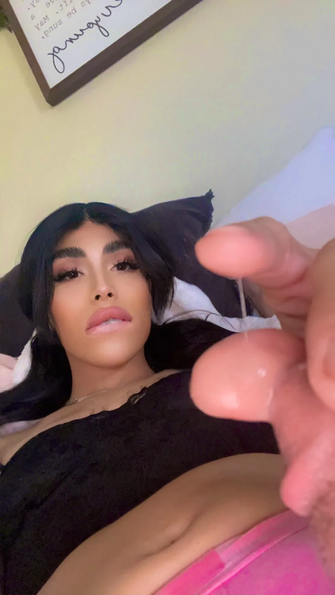 Avery Lust camshow