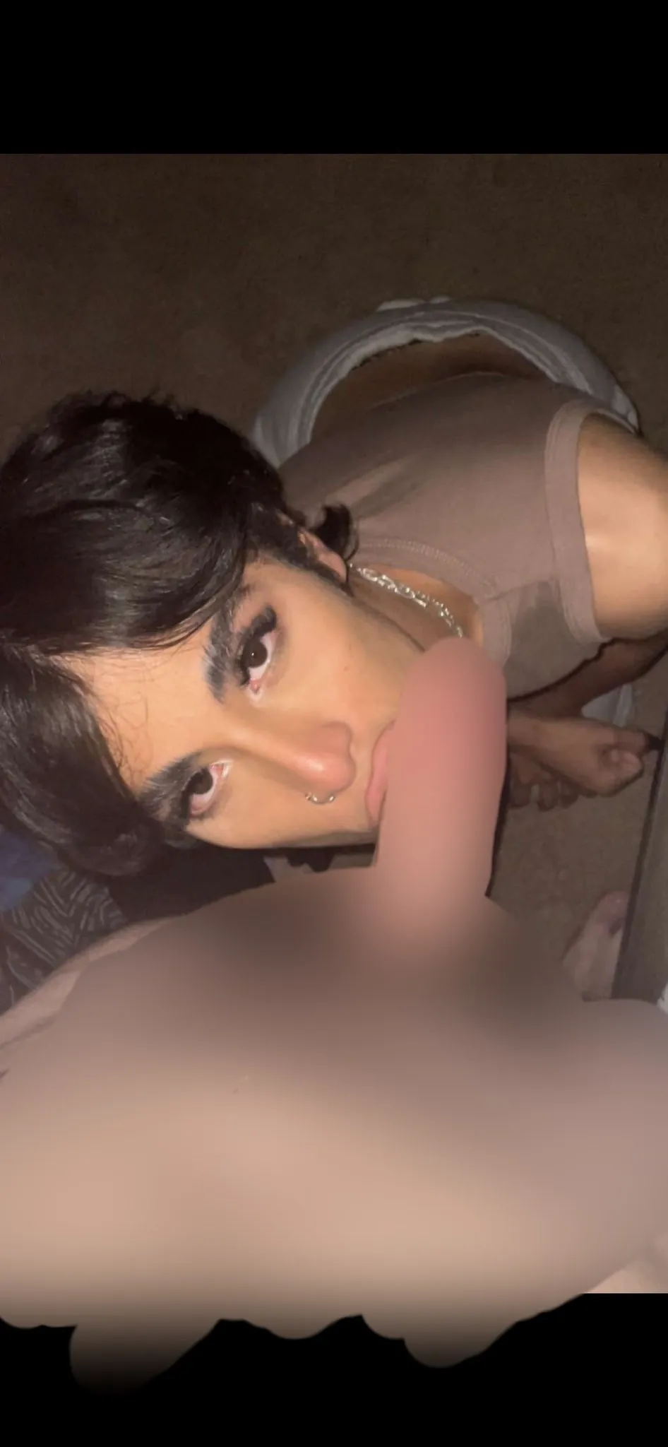 Avery Lust camshow