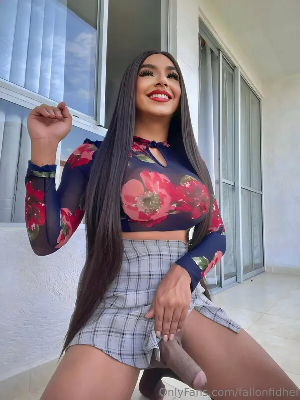 isabellasquirt camshow