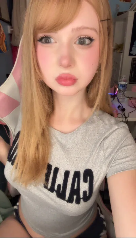 Jadoreeana camshow