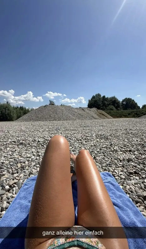 Milaneedls camshow