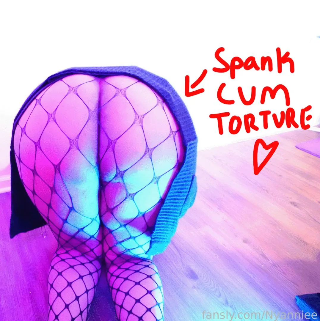 Nyanniee camshow
