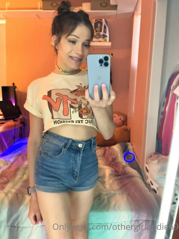 othergirladdie69 camshow