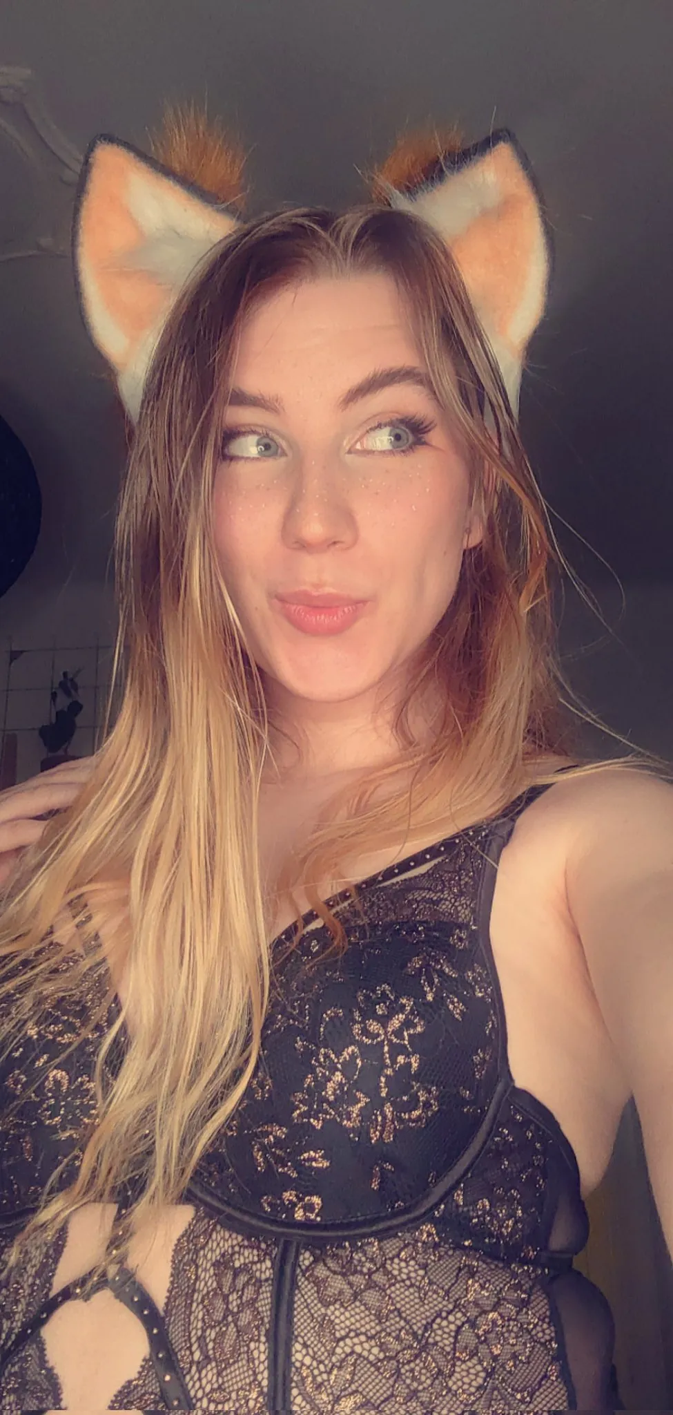 Qtee Foxx camshow