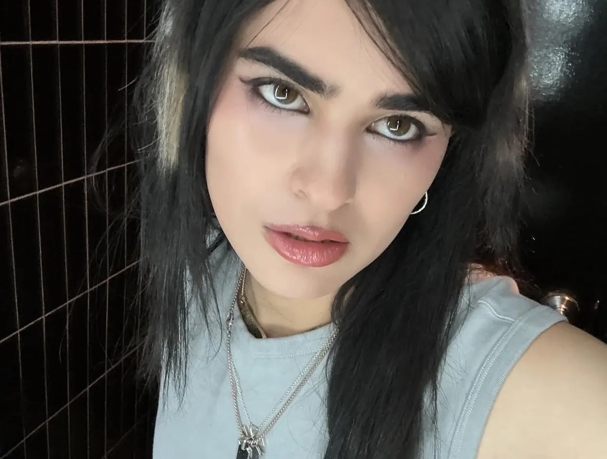underscores camshow