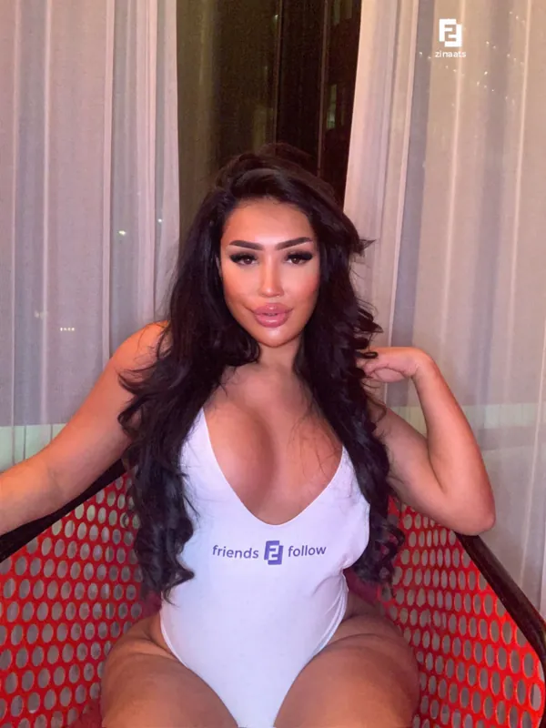 ZinaaTS camshow
