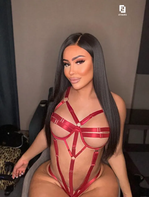 ZinaaTS camshow