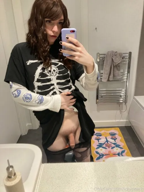 ickypeach camshow