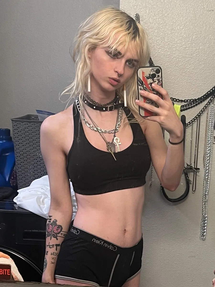 LiquidThot trans leaks — 17 new photos