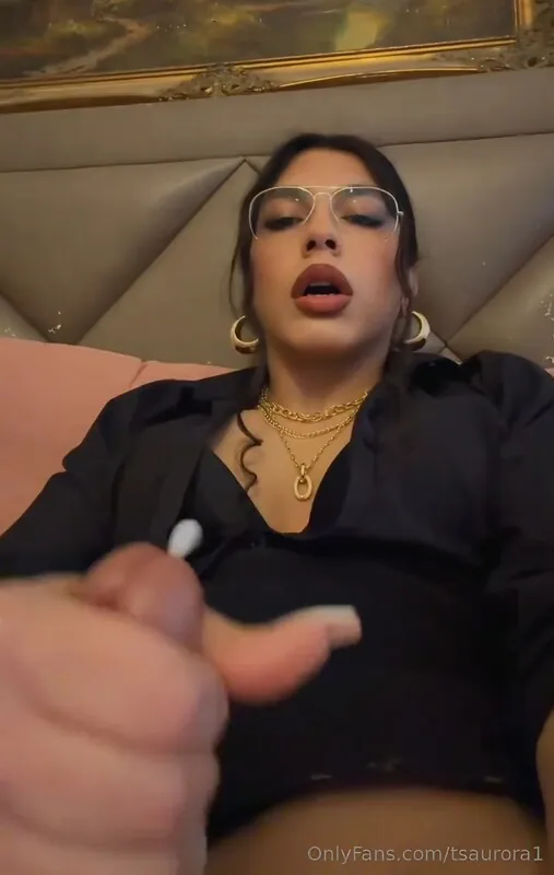 Ts Aurora camshow