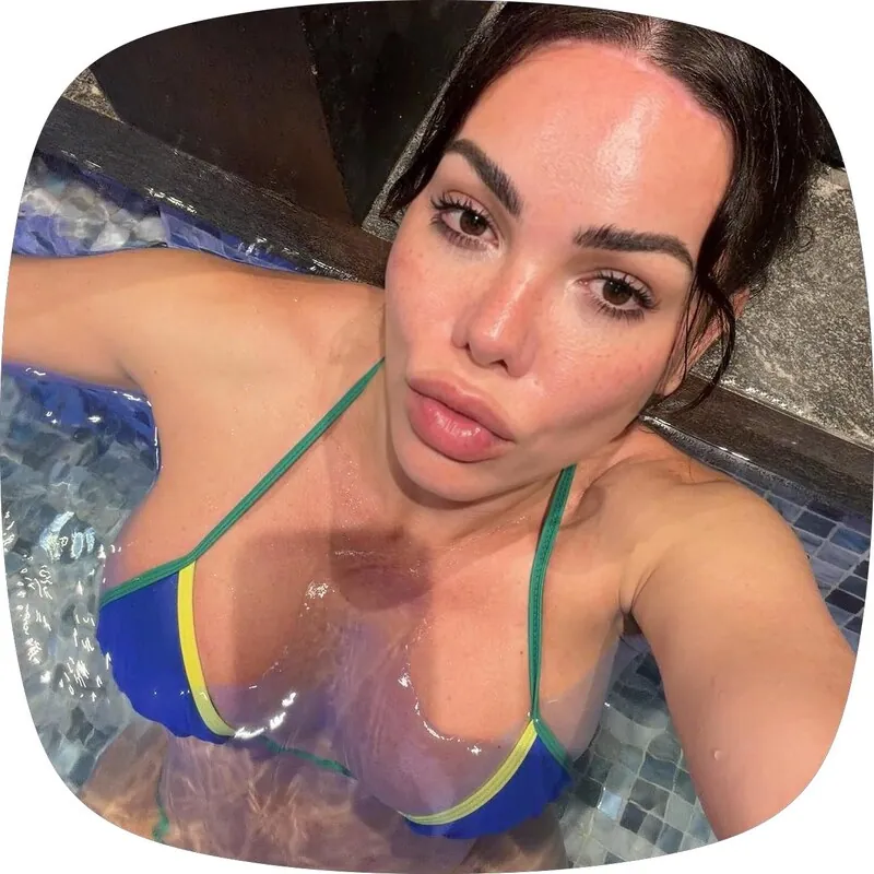 Gia Itzel camshow