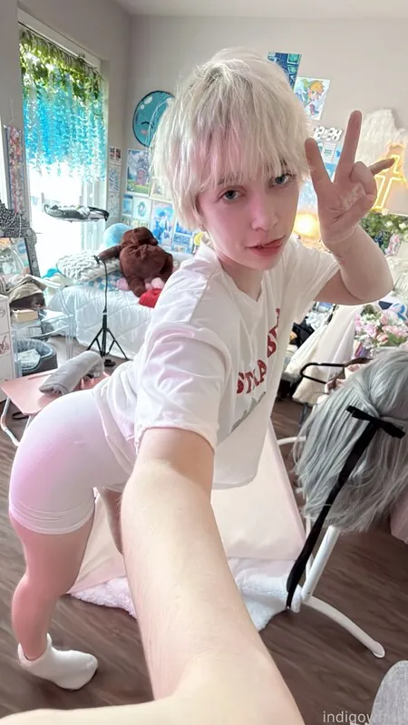 Indigo White camshow