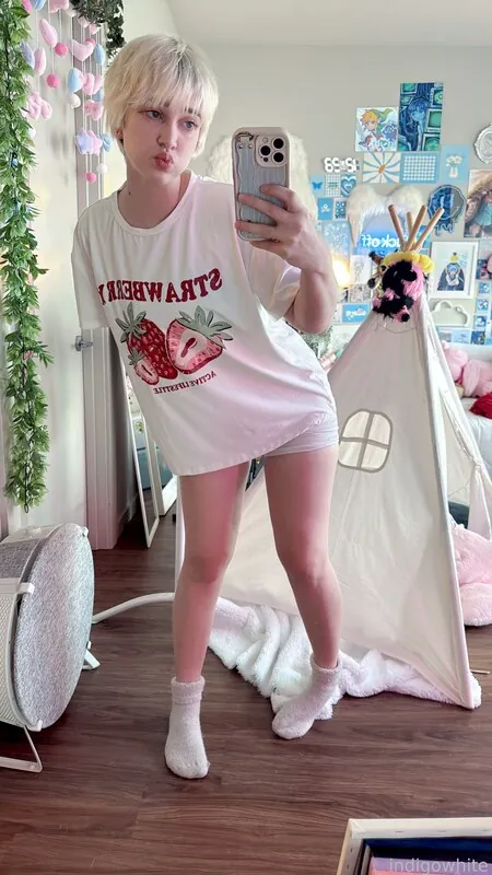 Indigo White — 7 new photos & trans leaks