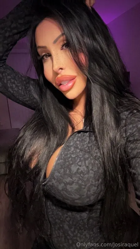 Josi Raquel camshow