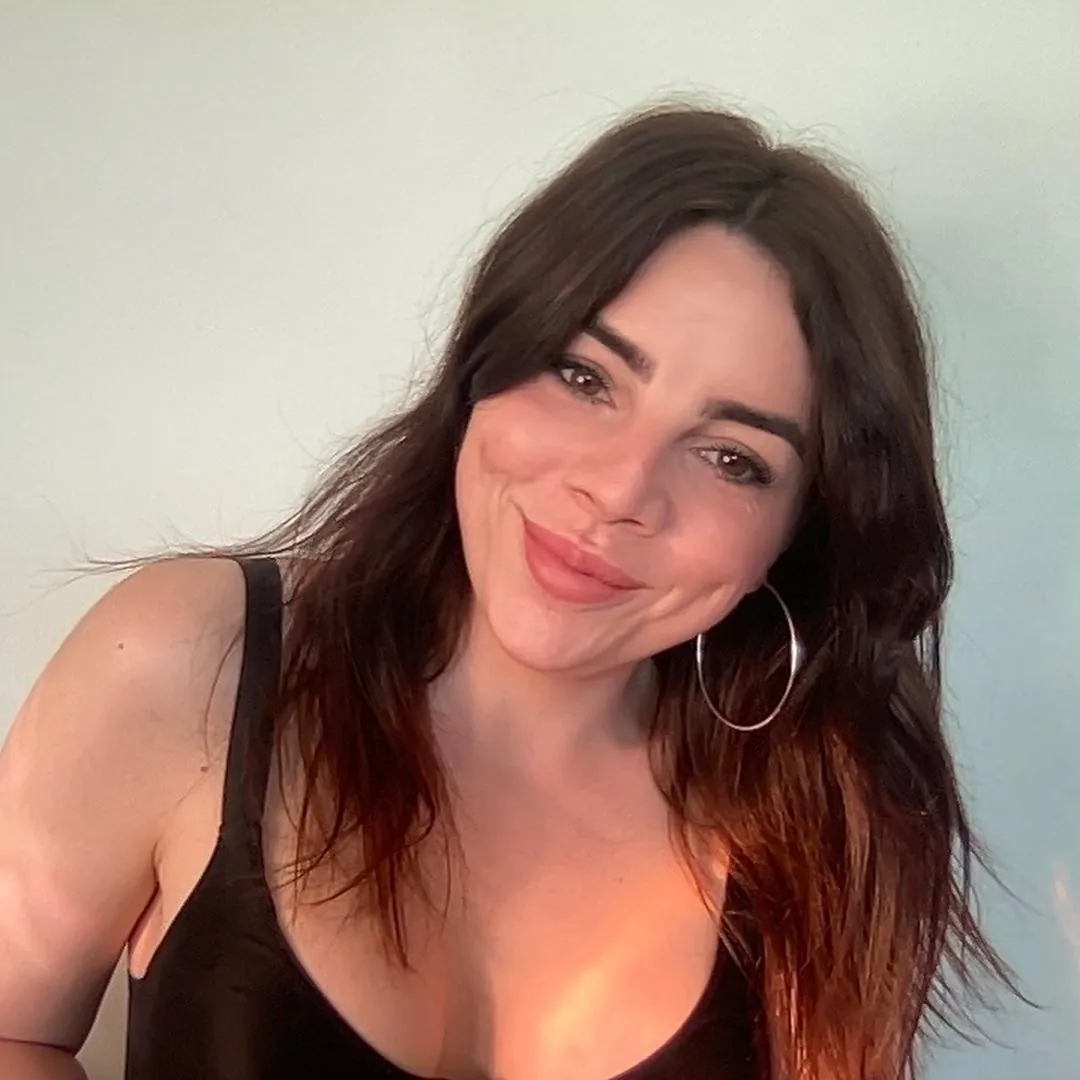 Shon Faye camshow