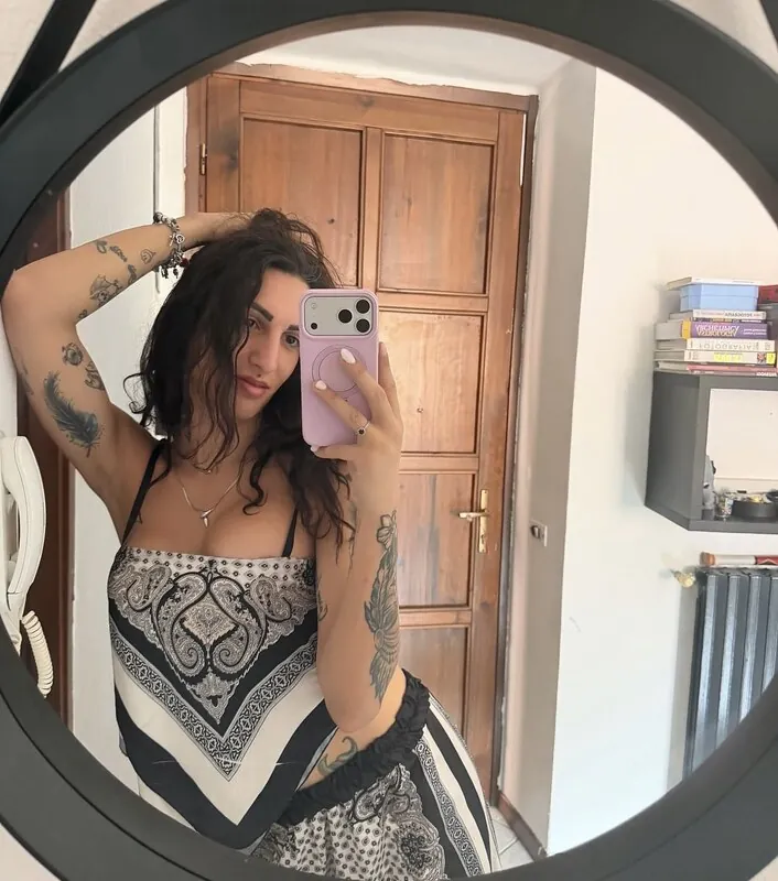 sweetytgirl iamsweetscorpion camshow
