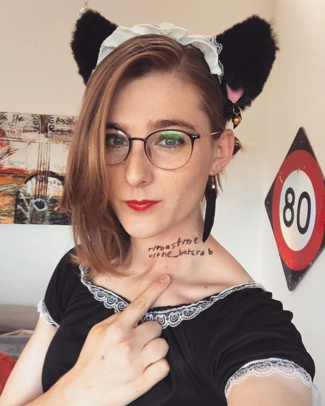 Alice in Wonder1and camshow