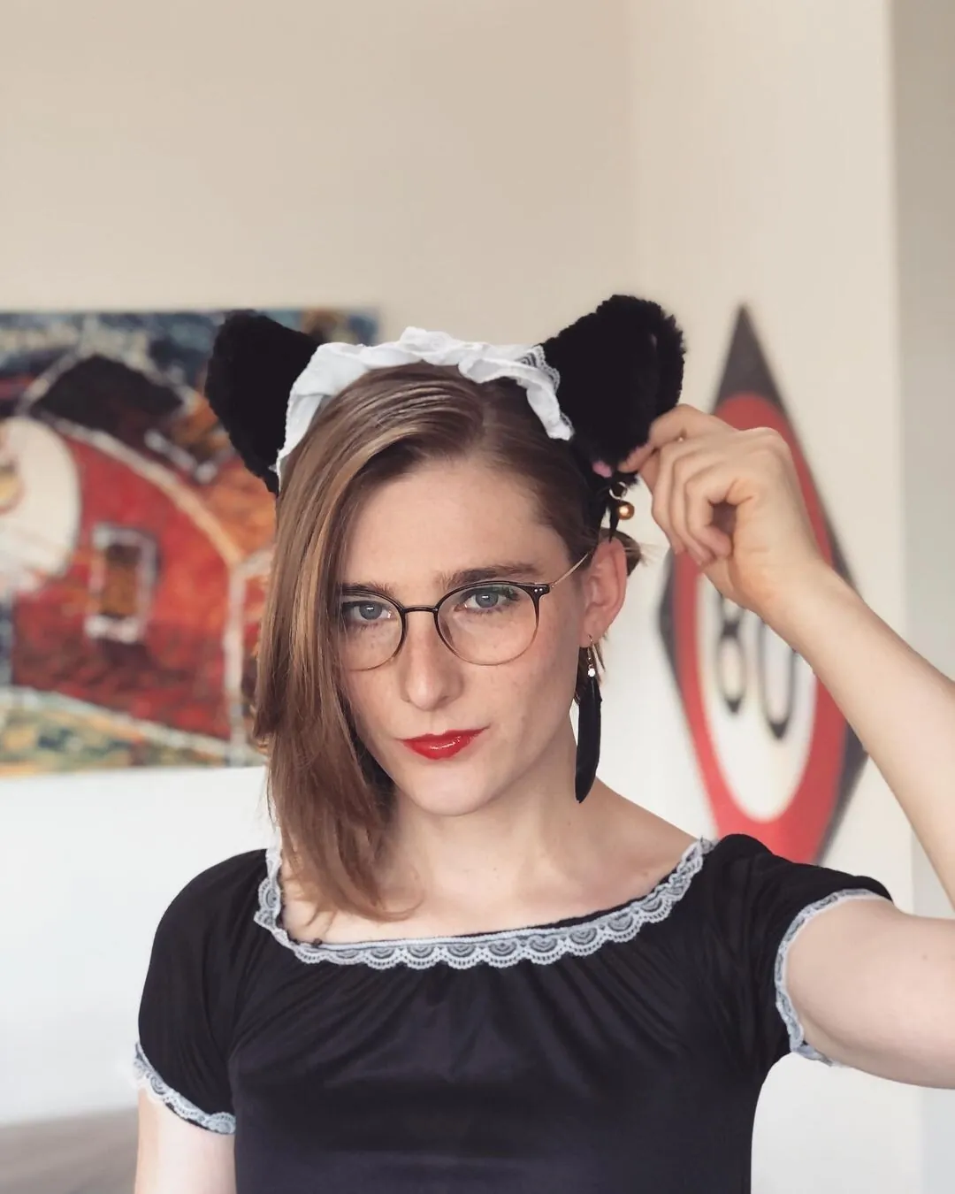 Alice in Wonder1and camshow