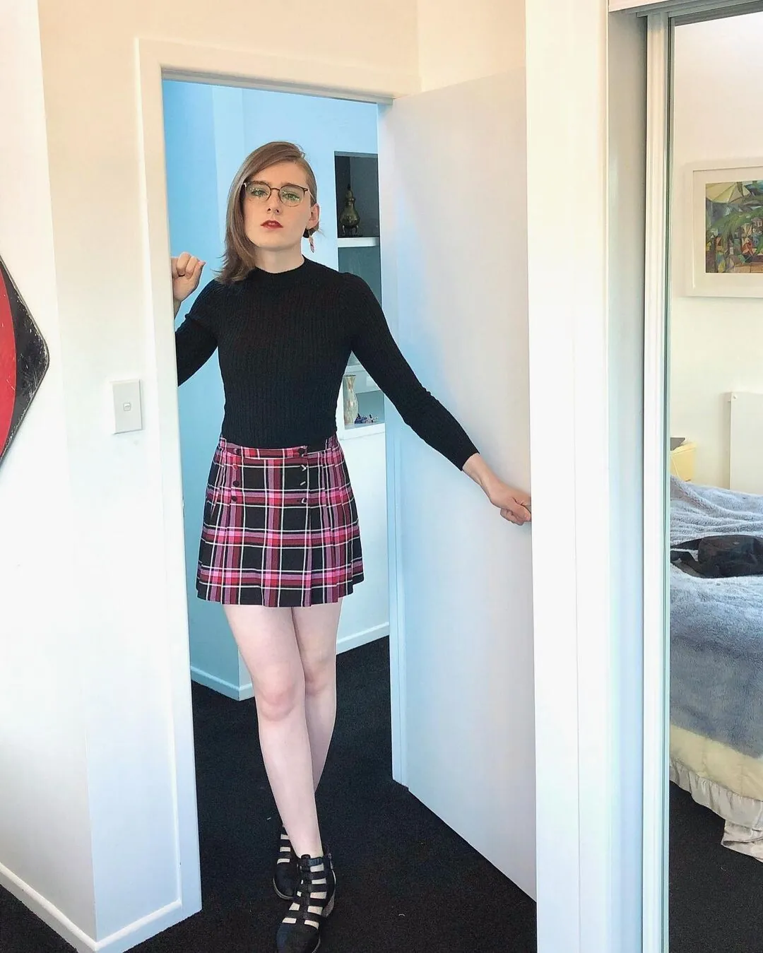Alice in Wonder1and camshow