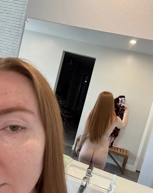 Eevee Bee camshow
