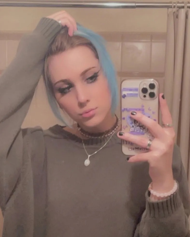 Evie Angel camshow