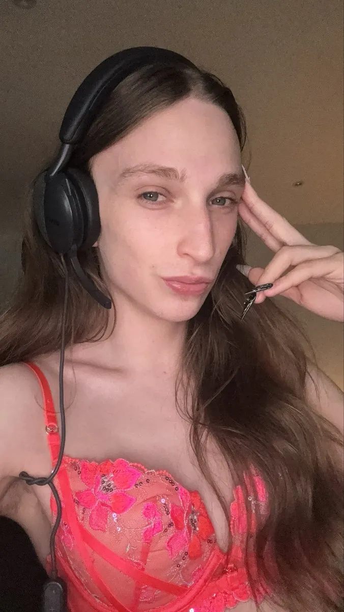 Femboy_Harv camshow