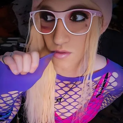 MJChastitySissy Sissy Mara Jade Brat TheEmoBratMara camshow
